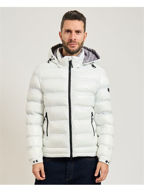  YES ZEE | J823-B4000107